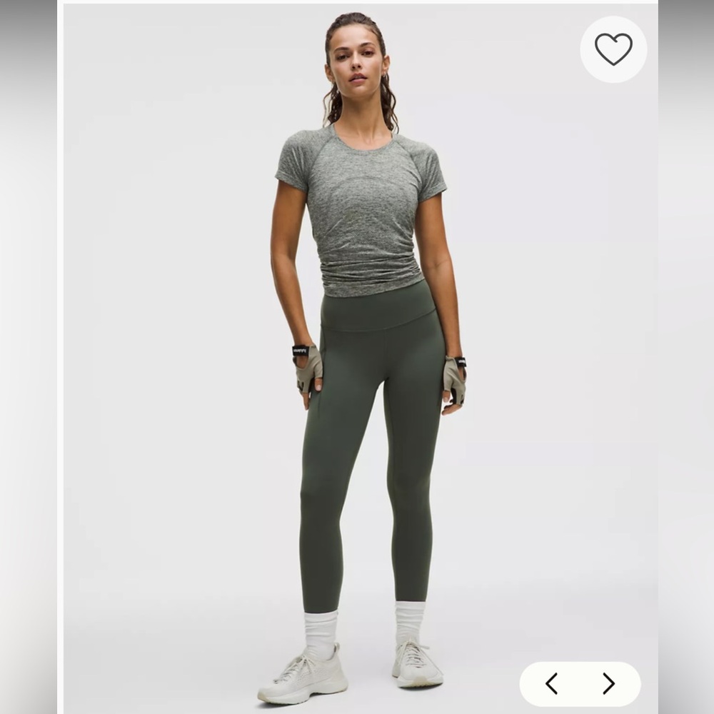 LULULEMON Swiftly Tech Gray Short Sleeve Women's Tee - Picture 7 of 11